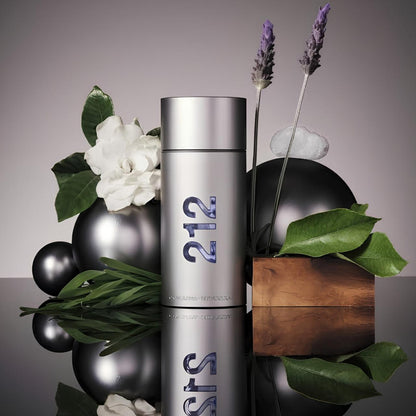 Carolina Herrera 212 Men NYC Eau de Toilette.