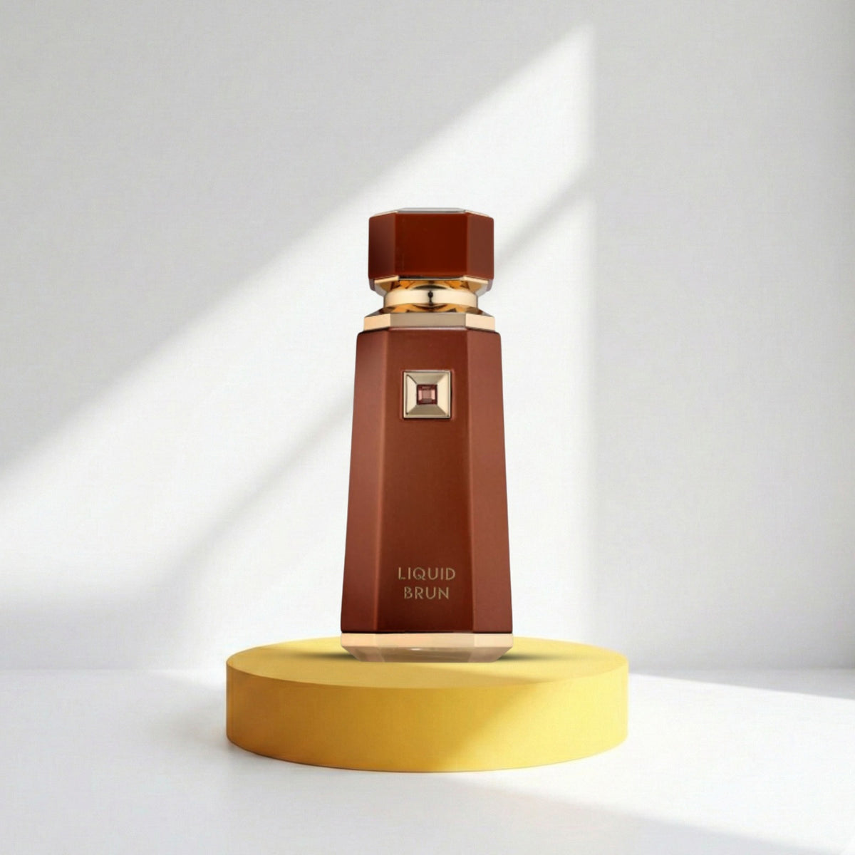 French Avenue Liquid Brun Eau de Parfum.